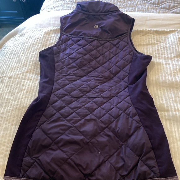 Gorgeous Lululemon- Fluff Off Vest - purple - Picture 12 of 15